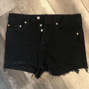 Black Levi’s 501 shorts